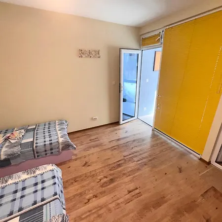 Sun 게스트하우스