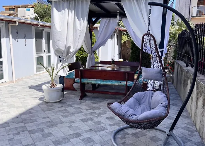 Sun 招待所 希典